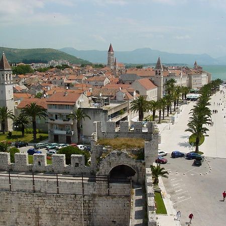 Apartment Fabijanko Oldtown Trogir Eksteriør billede