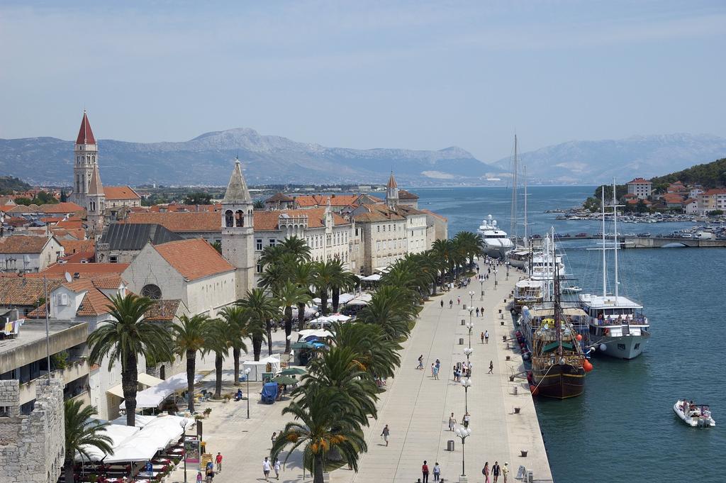 Apartment Fabijanko Oldtown Trogir Eksteriør billede